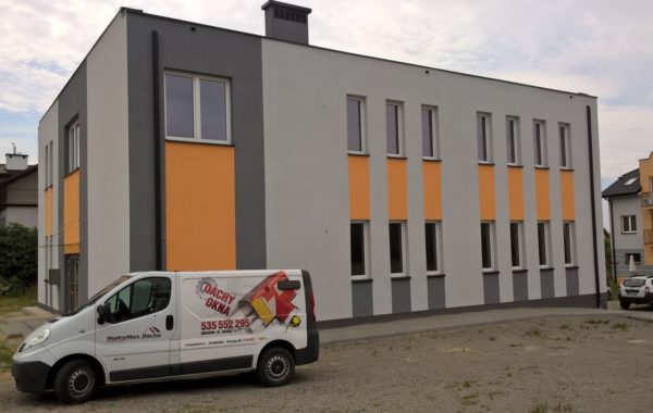 OKNA PCV BUDYNEK USŁUGOWY RZESZÓW