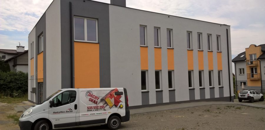 OKNA PCV BUDYNEK USŁUGOWY RZESZÓW